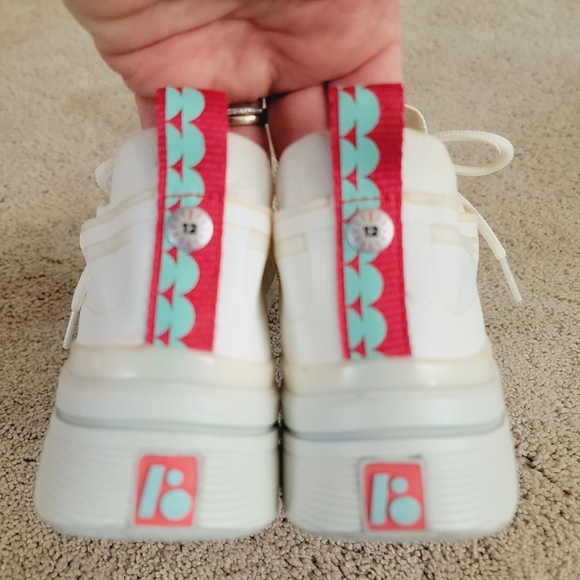 Bala Nurse Sneakers 8 - Picture 2 of 7